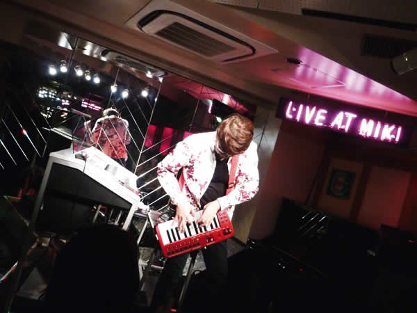 2014.10.26 LIVE AT MIKIにて-3