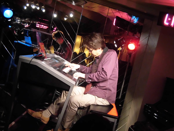 2015.10.25 LIVE AT MIKI にて-5