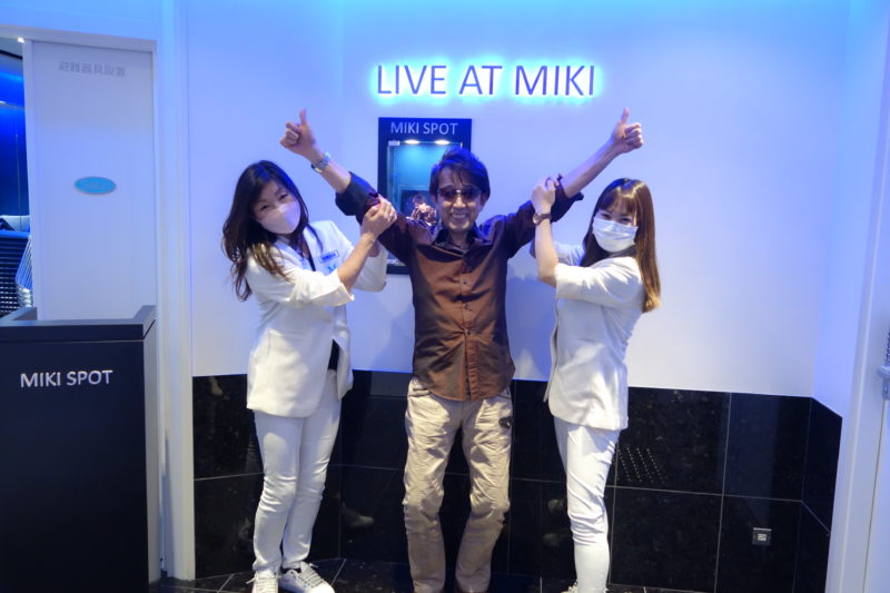 2022.10.30 LIVE AT MIKIにて-5