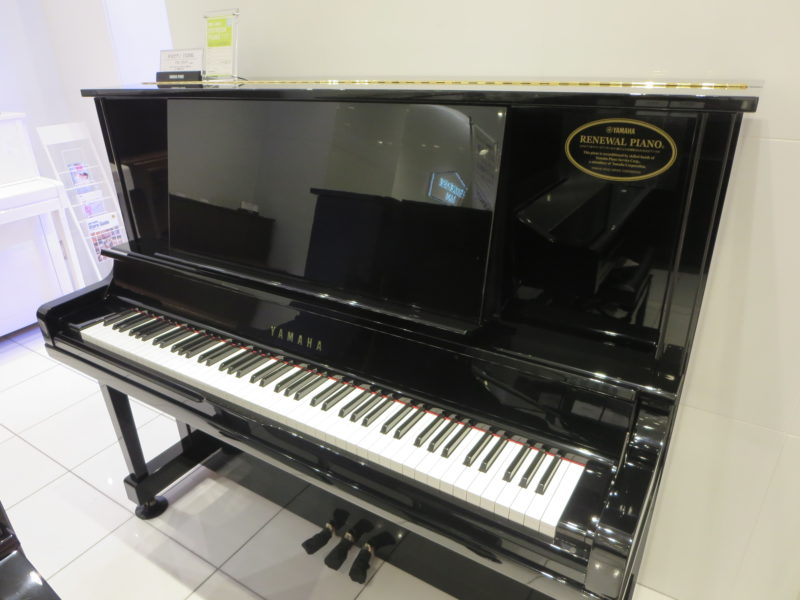ヤマハリニューアルピアノ　UX30BL