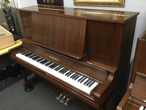 ヤマハリニューアルピアノ　UX30Wn