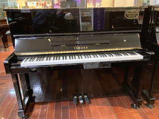 ヤマハリニューアルピアノ　MC3011